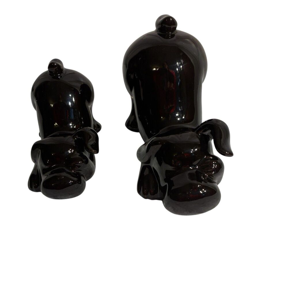 Vintage Glossy Black Mom Dog And Puppy Bottoms Up Figurines W/ 1 Ear Up.
